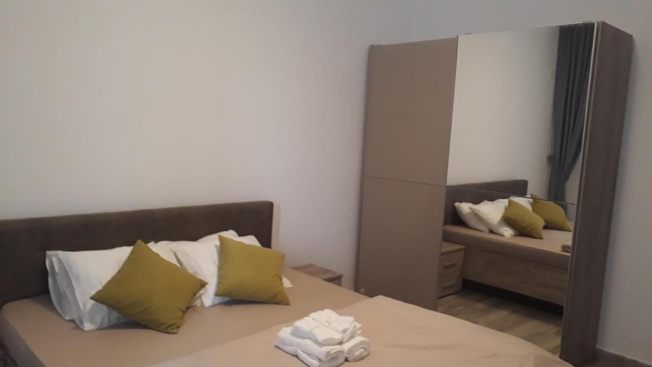 E&E Mamaia Nord Apartman Năvodari Kültér fotó