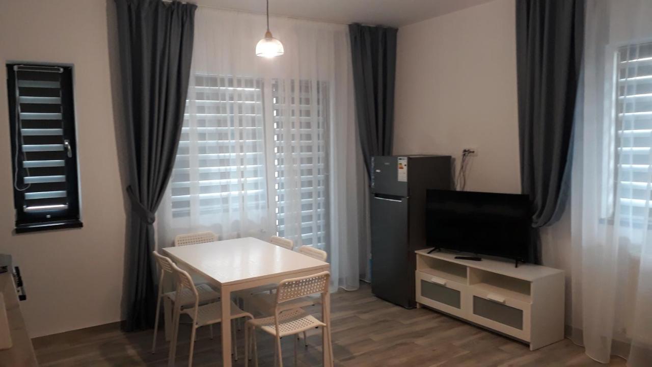 E&E Mamaia Nord Apartman Năvodari Kültér fotó